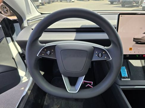 Used 2025 Tesla Model 3 Long Range RWD image 18