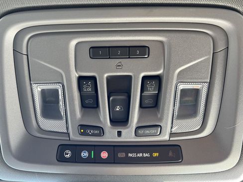 New 2026 GMC Sierra 1500 SLT w/ SLT Premium Plus Package image 40