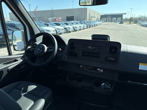 New 2026 Mercedes-Benz Sprinter 2500 image 22