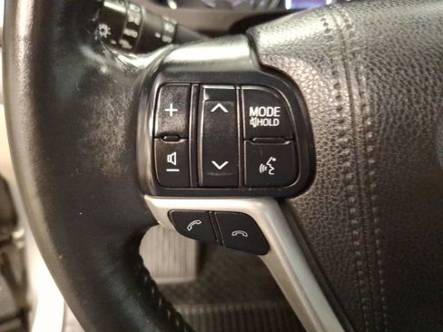 Used 2018 Toyota Highlander Plus AWD/4WD image 22