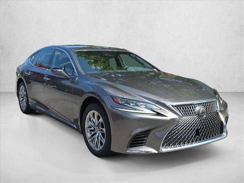 Used 2018 Lexus LS 500 w/ Interior Upgrade Package RWD image 3