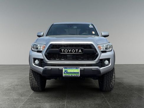 Used 2019 Toyota Tacoma TRD Off-Road AWD/4WD image 2