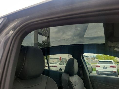 Used 2023 Volkswagen ID.4 Pro S image 6