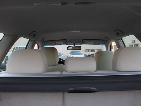 Used 2007 Subaru Outback 2.5i L.L. Bean image 26