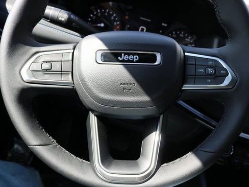 New 2026 Jeep Compass Latitude image 19