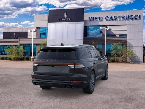 New 2026 Lincoln Aviator AWD image 9