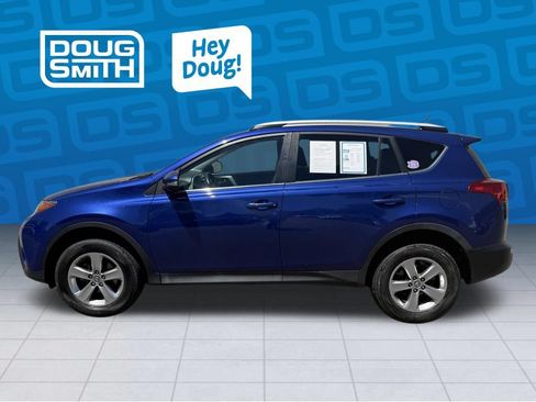 Used 2015 Toyota RAV4 XLE AWD/4WD image 2
