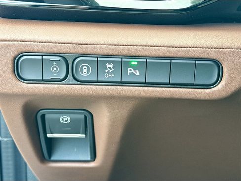 Used 2024 Acura MDX FWD w/ Technology Package image 11