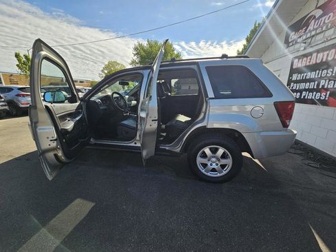 Used 2008 Jeep Grand Cherokee Laredo AWD/4WD image 23