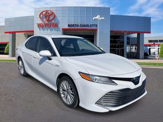 Used 2020 Toyota Camry XLE video 1