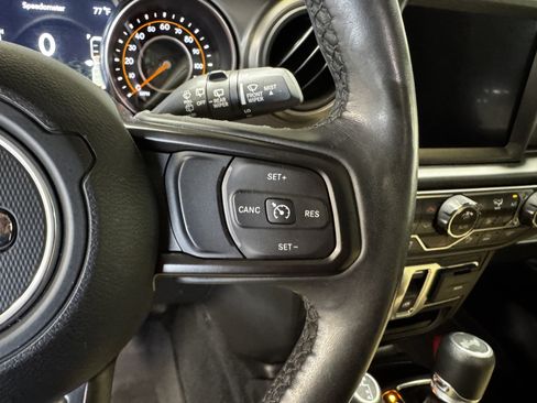 Used 2022 Jeep Wrangler Sport AWD/4WD image 15