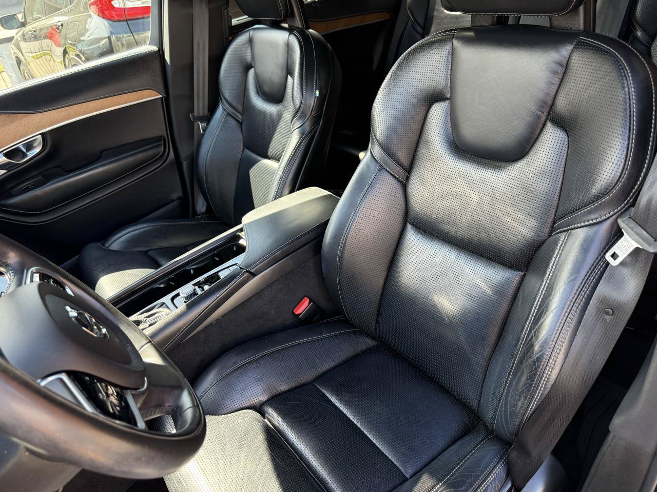 Used 2018 Volvo XC90 T6 Inscription w/ Convenience Package AWD/4WD image 6
