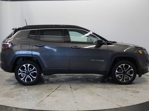 Certified 2022 Jeep Compass Limited image 8