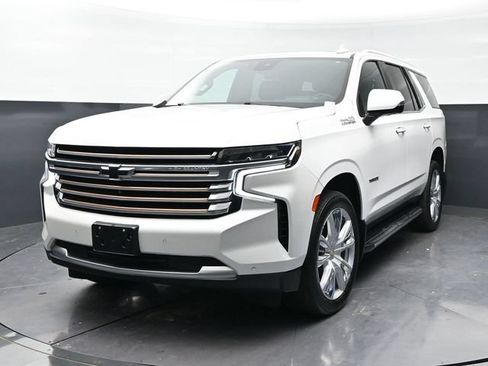 Used 2023 Chevrolet Tahoe High Country AWD/4WD image 3
