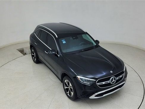 Used 2025 Mercedes-Benz GLC 350e GLC 350e image 81