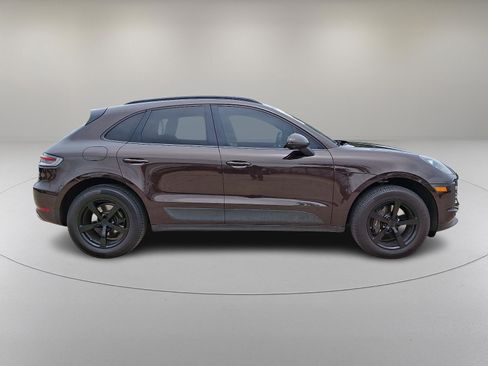 Used 2021 Porsche Macan w/ Premium Package Plus AWD/4WD image 12