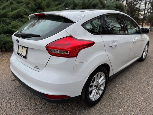 Used 2016 Ford Focus SE image 5