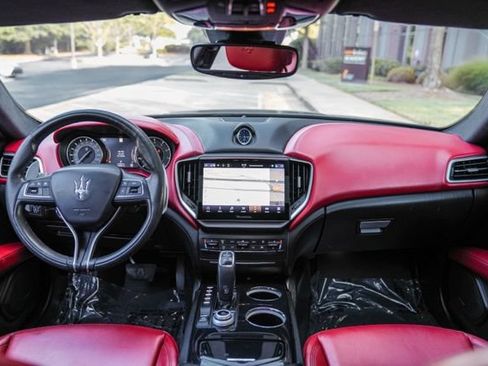 Used 2023 Maserati Ghibli Modena RWD image 23