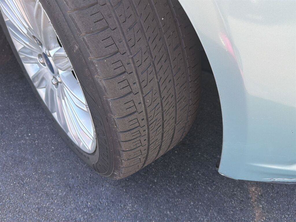 Used 2014 Ford Fusion SE w/ Equipment Group 502A FWD image 8