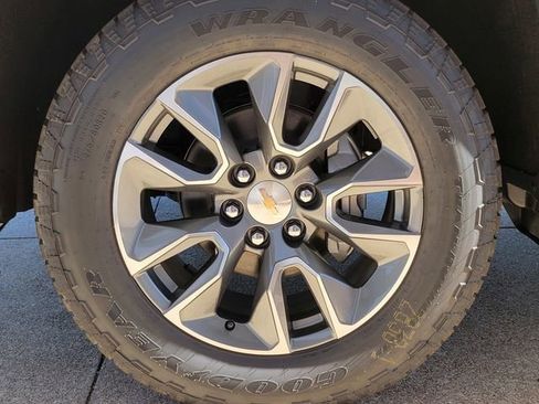 New 2026 Chevrolet Silverado 1500 LT image 11