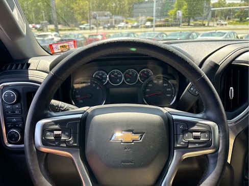 Certified 2019 Chevrolet Silverado 1500 LT w/ All-Star Edition AWD/4WD image 9