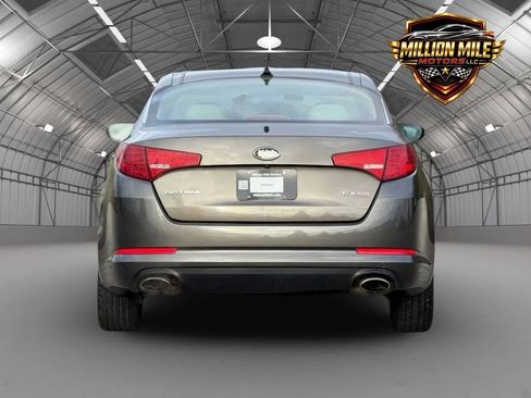 Used 2013 Kia Optima EX w/ Premium Pkg FWD image 4
