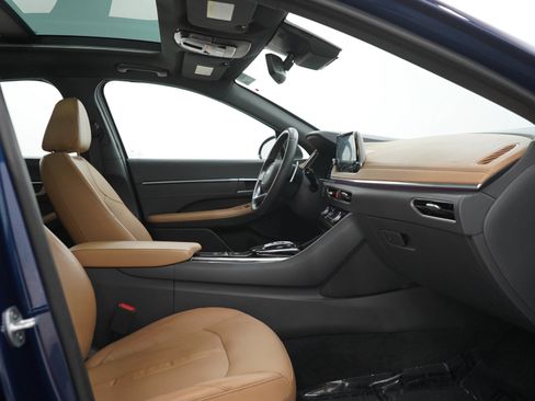Used 2021 Hyundai Sonata Limited FWD image 11