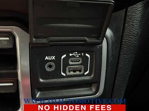 Used 2018 Jeep Wrangler Unlimited Rubicon AWD/4WD image 42
