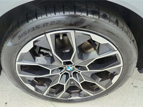 Used 2023 BMW X7 xDrive40i w/ M Sport Package image 66