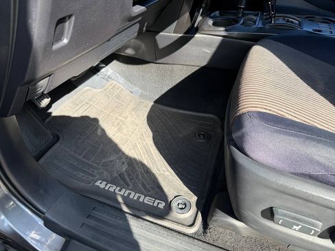 Used 2014 Toyota 4Runner Trail AWD/4WD image 61