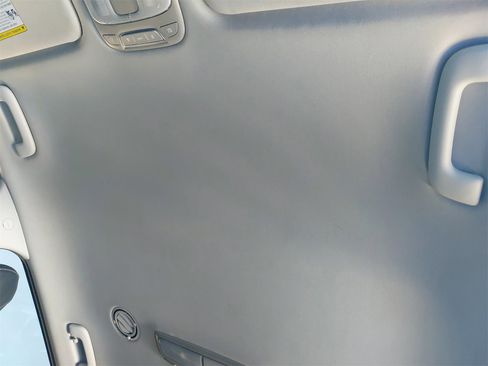 Certified 2022 Kia Telluride LX image 37