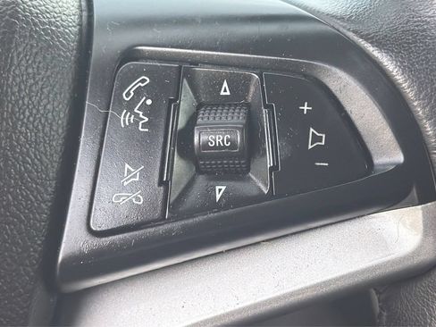 Used 2020 Chevrolet Trax LT w/ LT Convenience Package FWD image 32