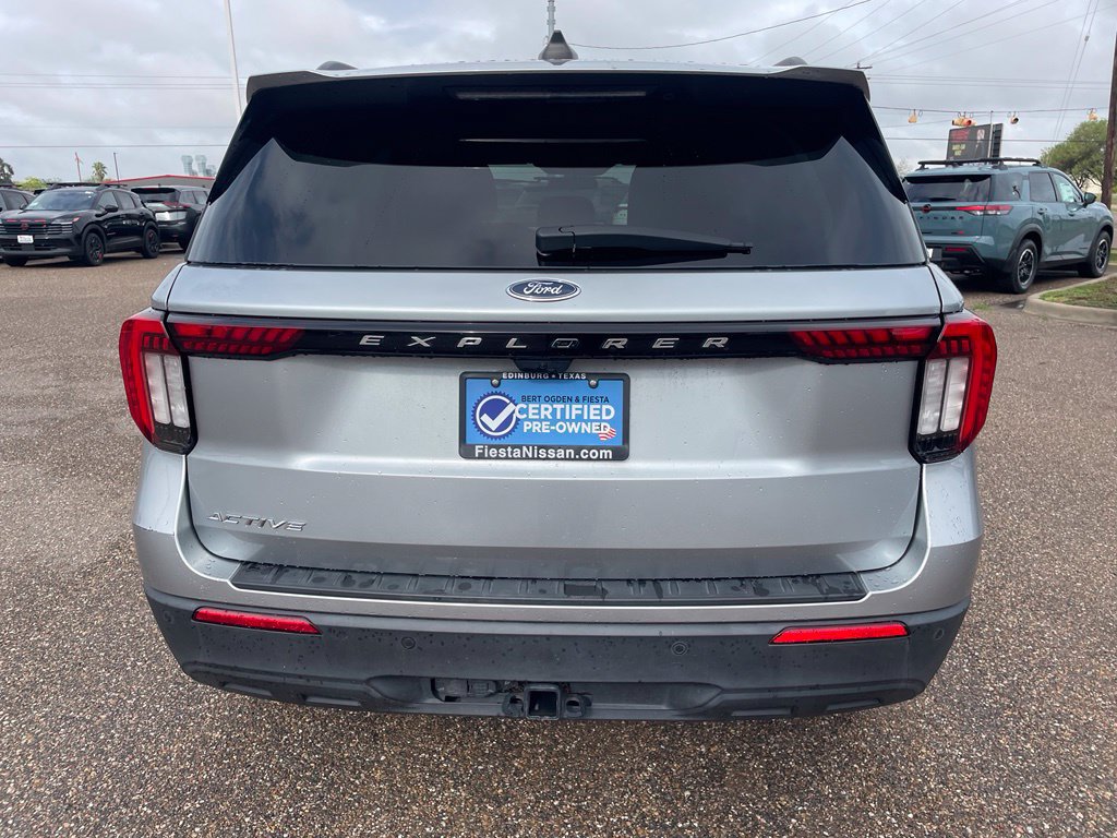 Used 2025 Ford Explorer Active RWD image 6