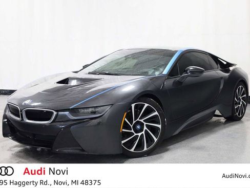 Used 2015 BMW i8 image 1