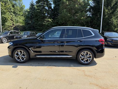 Used 2021 BMW X3 xDrive30i w/ Premium Package AWD/4WD image 2
