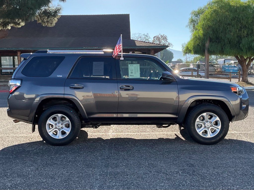 Used 2019 Toyota 4Runner SR5 RWD image 7