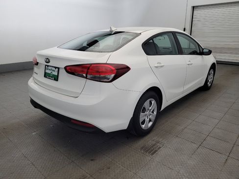 Used 2017 Kia Forte LX FWD image 9