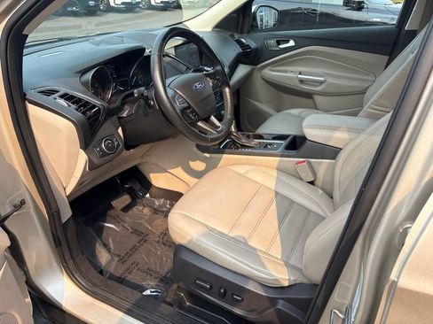 Used 2017 Ford Escape Titanium w/ Equipment Group 301A AWD/4WD image 13