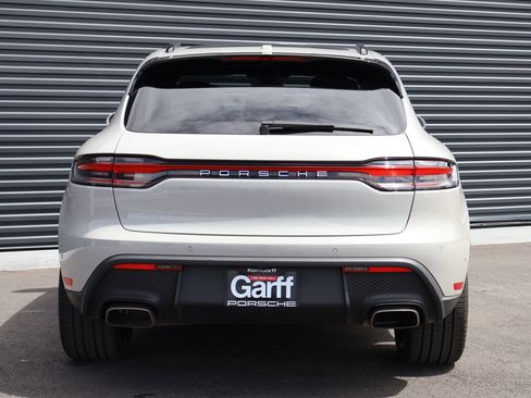 Certified 2023 Porsche Macan image 11