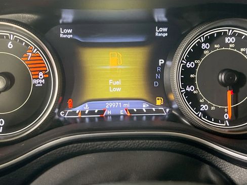 Used 2022 Jeep Cherokee Limited image 12