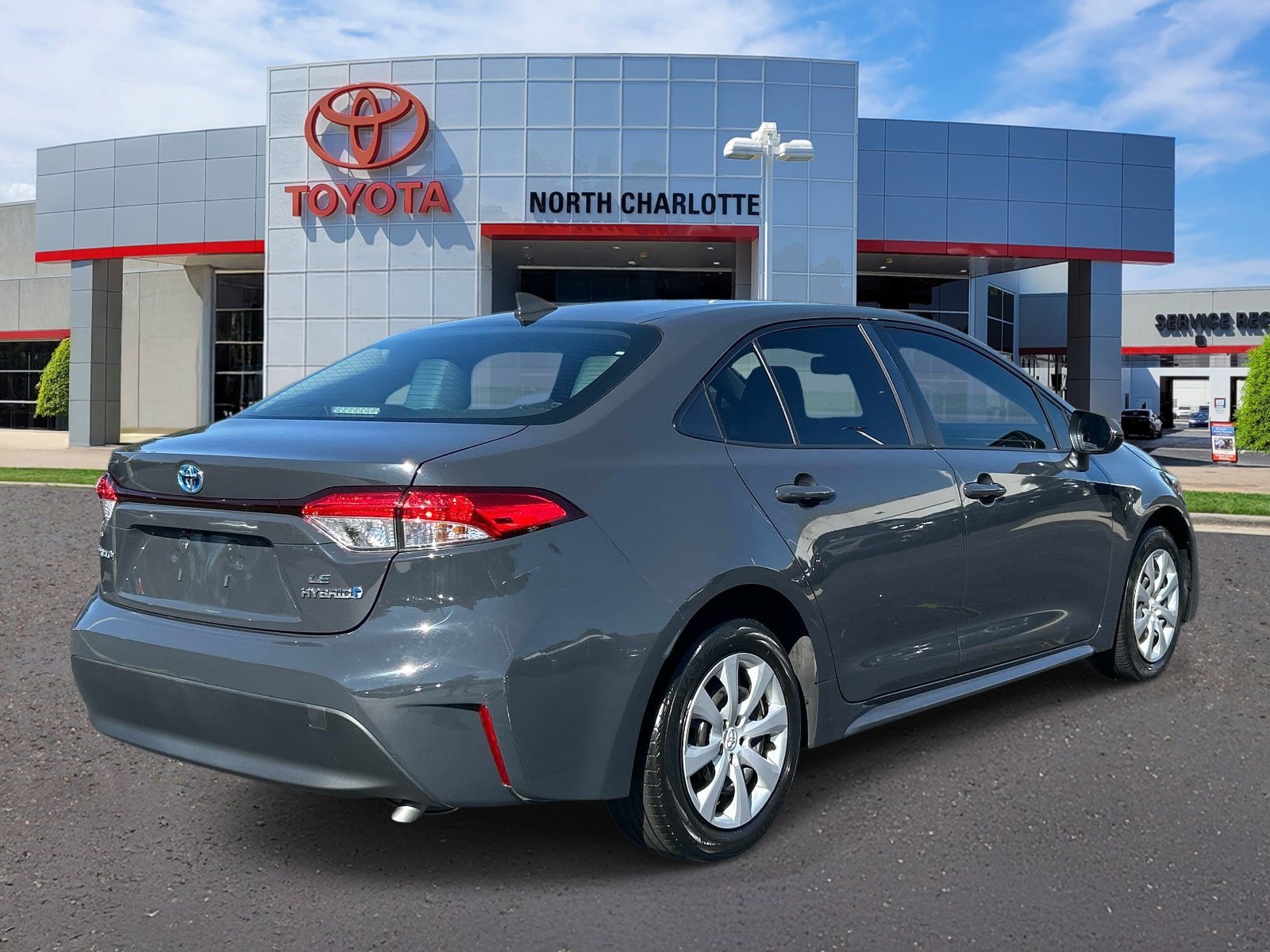 Used 2023 Toyota Corolla LE FWD image 6