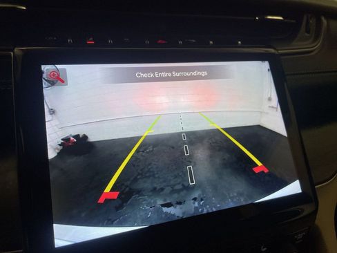 Used 2023 Jeep Grand Cherokee Limited image 9