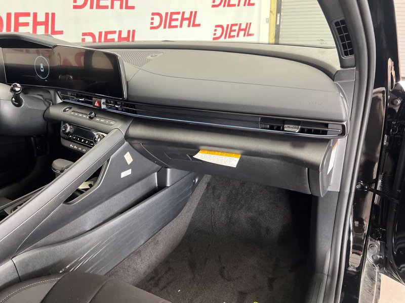 New 2026 Hyundai Elantra SEL FWD image 13
