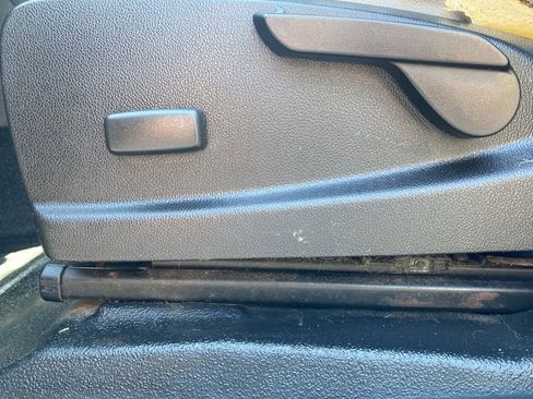 Used 2016 Chevrolet Colorado W/T RWD image 19