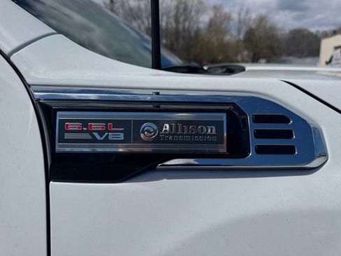 New 2026 GMC Sierra 3500 Pro w/ Convenience Package AWD/4WD image 8