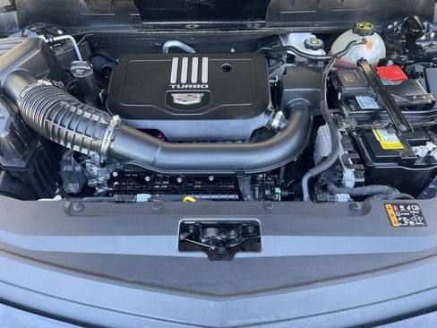 Used 2024 Cadillac XT6 Luxury FWD image 30