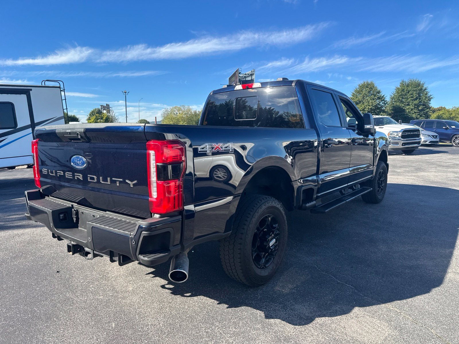 Certified 2025 Ford F250 XL w/ STX Appearance Package AWD/4WD image 5