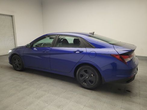 Used 2023 Hyundai Elantra SEL FWD image 3