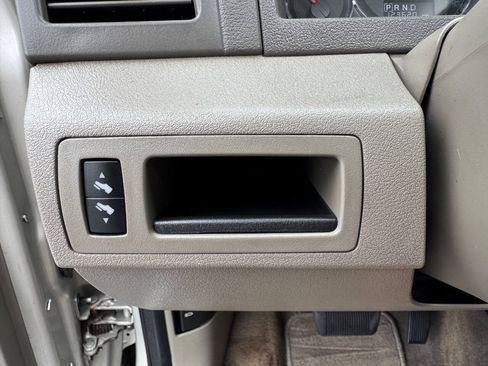Used 2009 Jeep Grand Cherokee Laredo AWD/4WD image 30