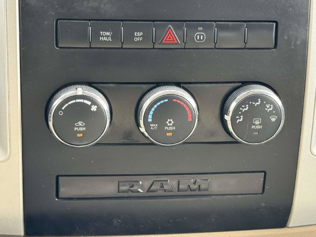 Used 2009 Dodge Ram 1500 Truck SLT w/ Popular Equipment Group AWD/4WD image 4